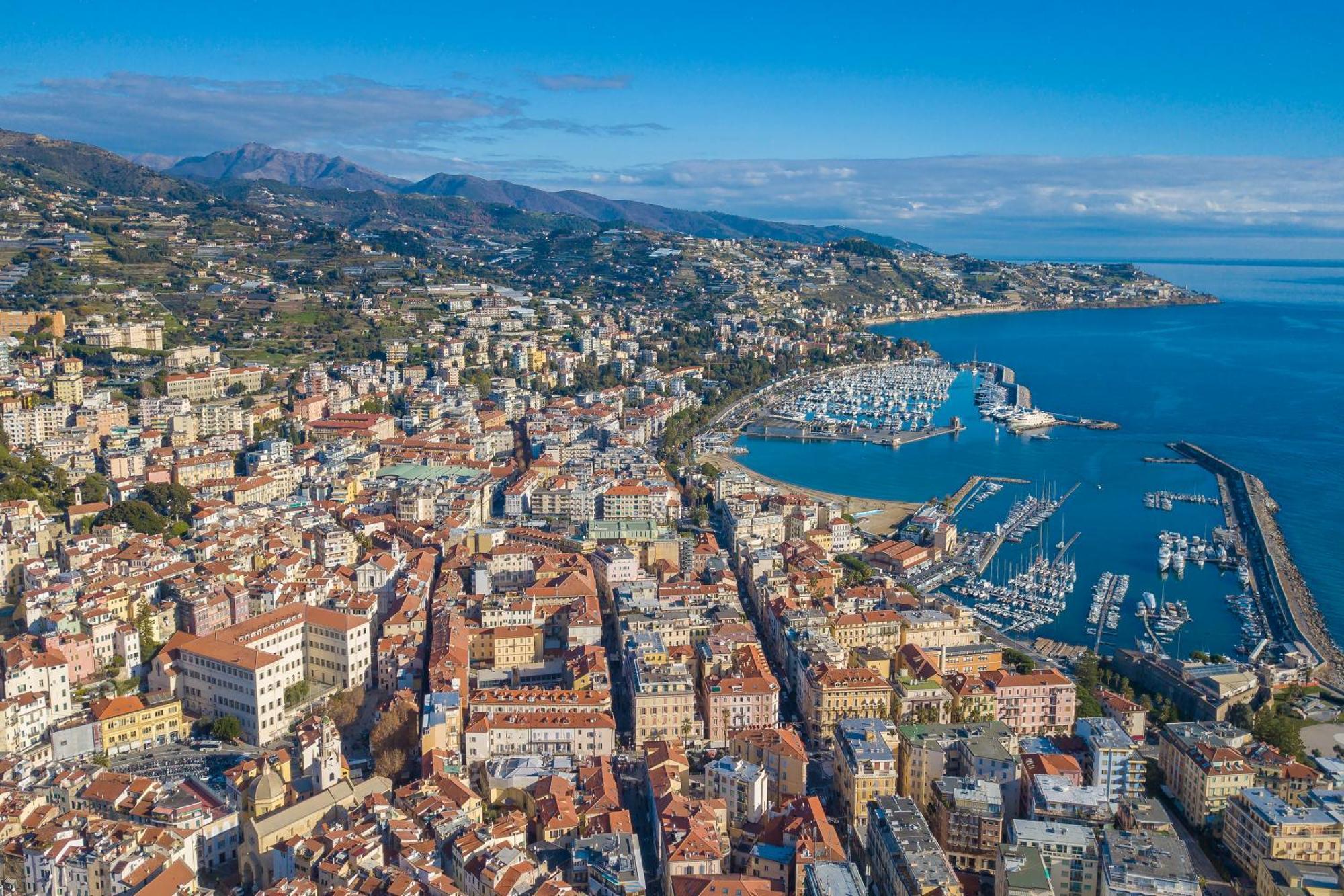 Caratteristico Appartamento In Centro - Happy Rentals Σαν Ρέμο Εξωτερικό φωτογραφία